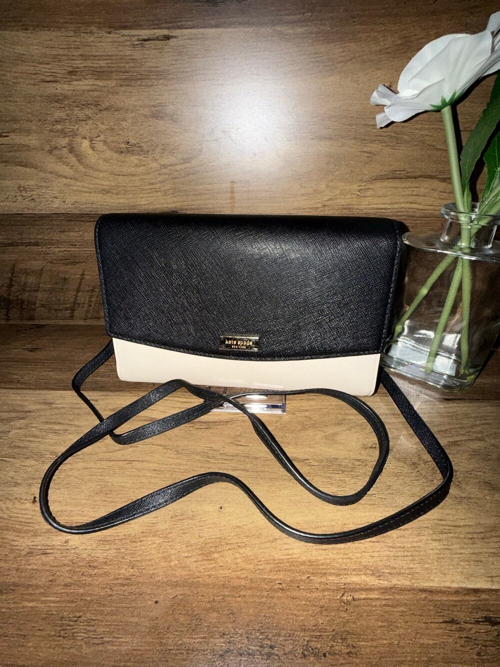 Kate Spade Laurel Way Winni Two Tone Saffiano Leather Crossbody Wallet